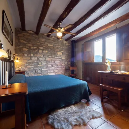 Casa Cruz - Auto Check-in (adults Only) Boltaña