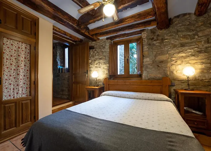 Hotel Casa Cruz - Auto Check-in (adults Only) Boltaña