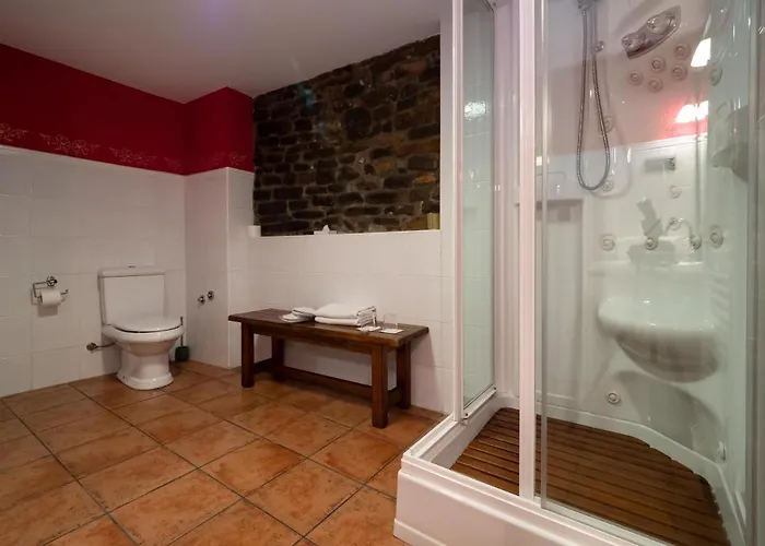 Hotel Casa Cruz - Auto Check-in (adults Only) Boltaña