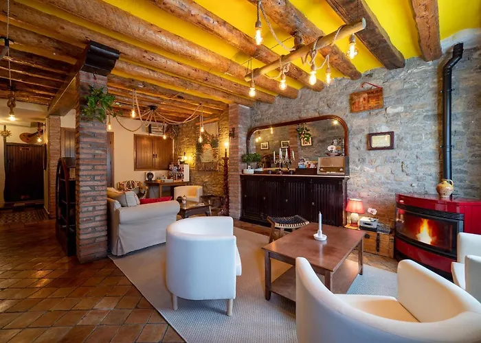 Casa Cruz - Auto Check-in (adults Only) Hotel Boltaña