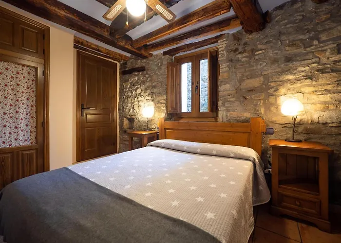 Casa Cruz - Auto Check-in (adults Only) Boltaña