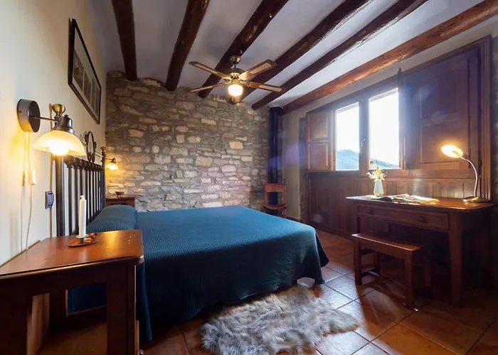 Casa Cruz - Auto Check-in (adults Only) Boltaña