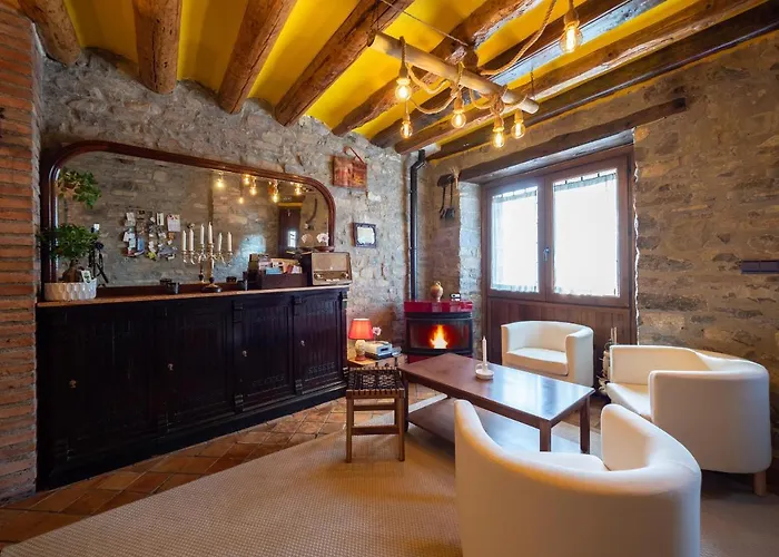 Hotel Casa Cruz - Auto Check-in (adults Only) Boltaña